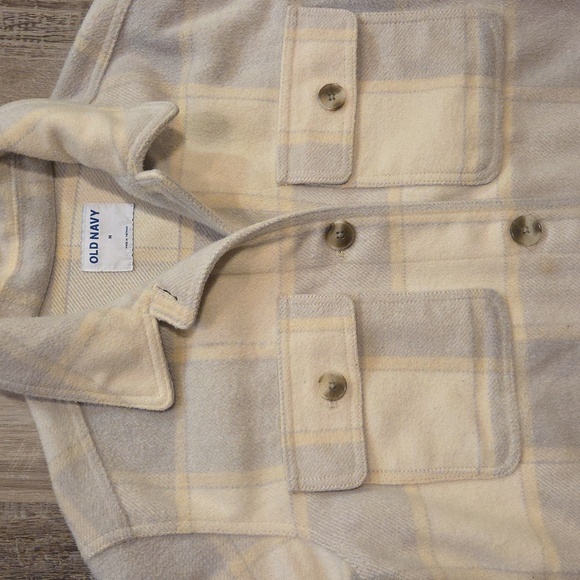 Old Navy Soft-Brushed Utility Shacket - Picture 3 of 8
